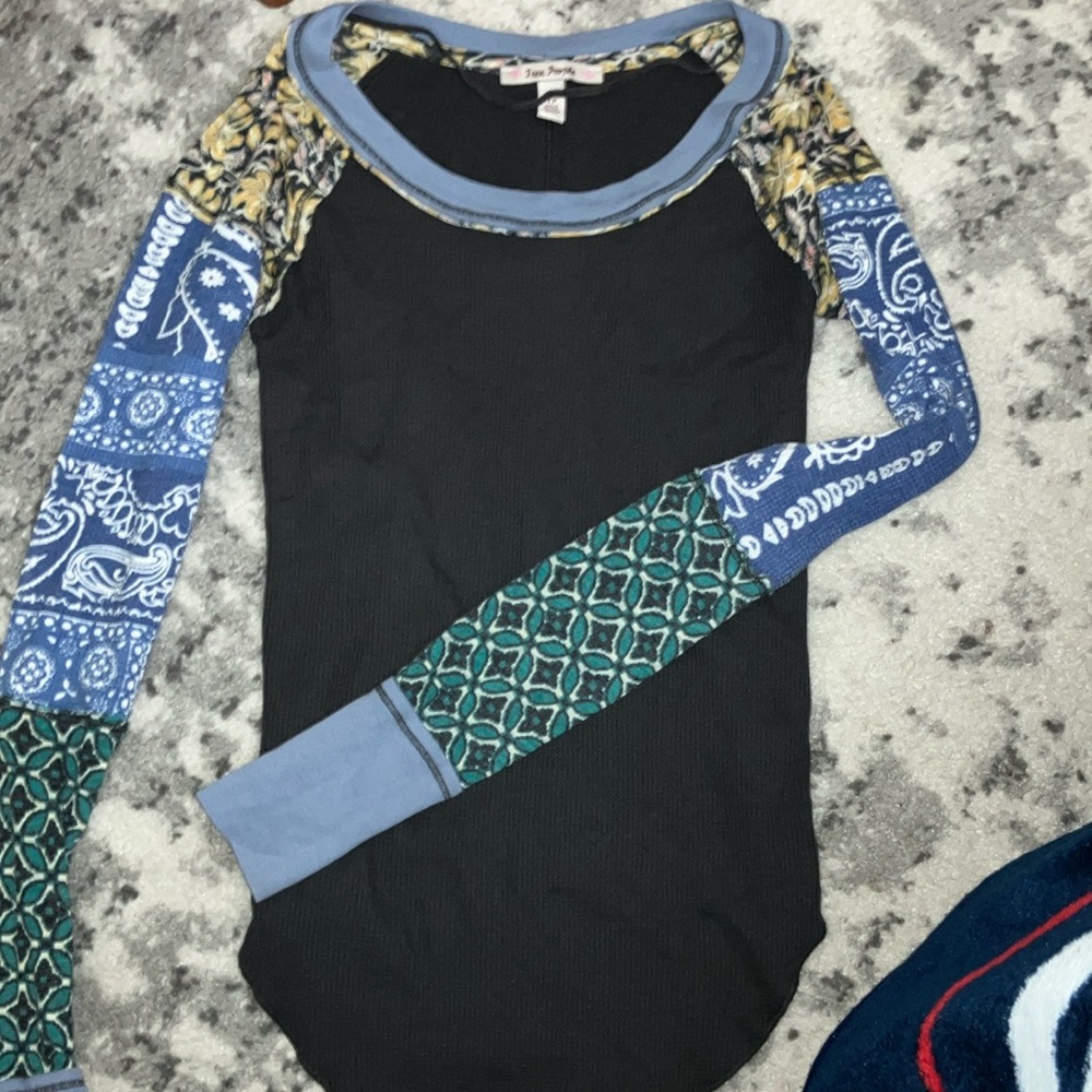 Free People Graphic Raglan in Blue and Green